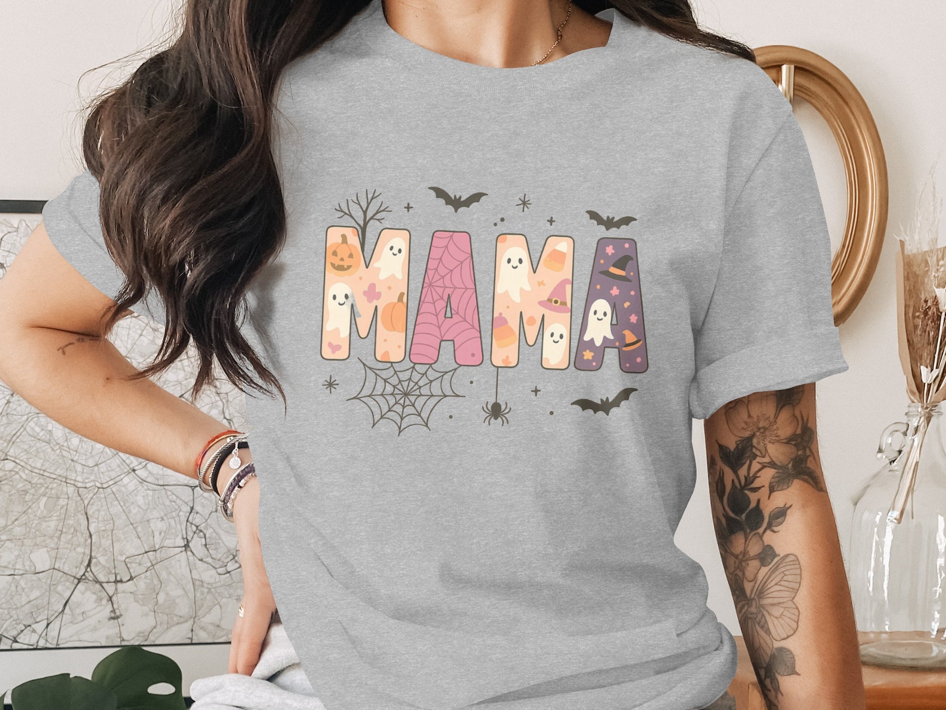 Cute Mama T-shirt with Halloween Ghosts product type